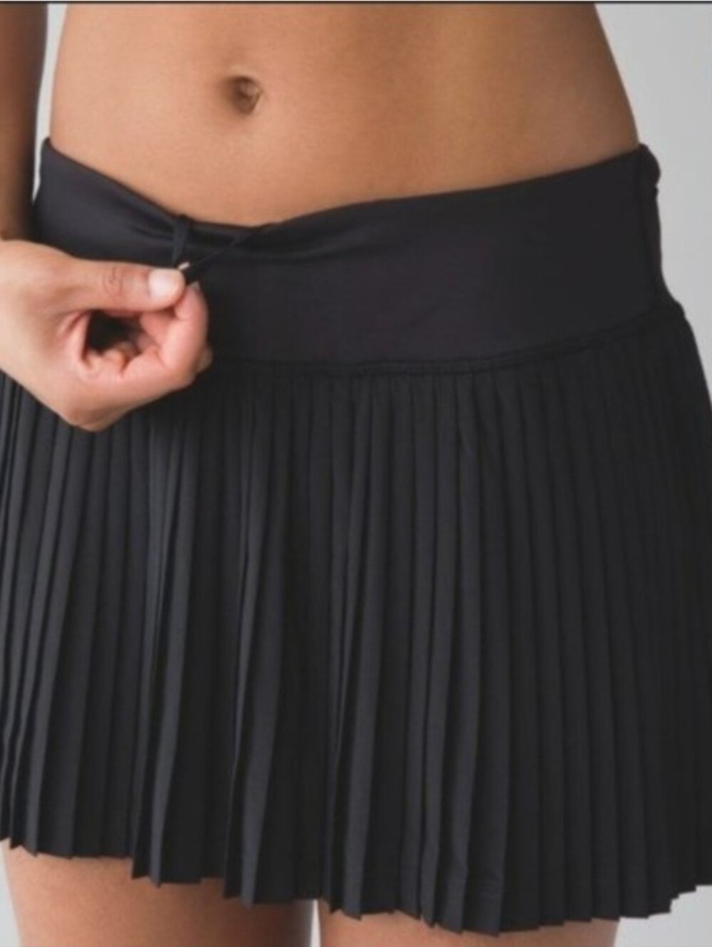 Lululemon Pleat To Street  tennis Skirt  Black run skort sz 8